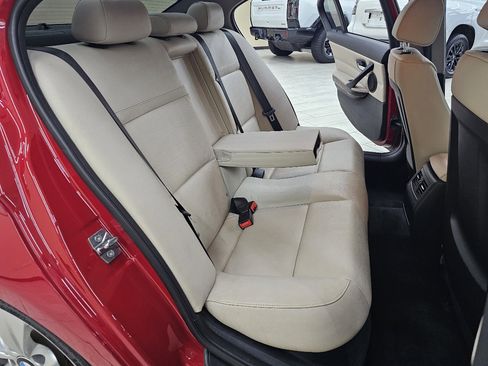 Used 2011 BMW 335i Sedan image 22