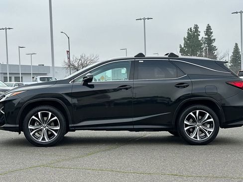 Used 2019 Lexus RX 350L w/ Premium Package image 9