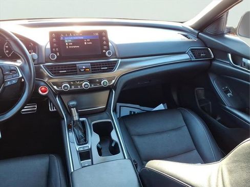 Used 2018 Honda Accord Sport image 15
