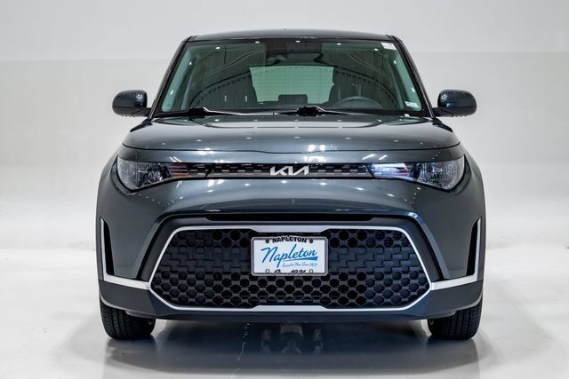 Used 2025 Kia Soul LX w/ LX Technology Package FWD image 4