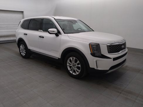 Used 2020 Kia Telluride LX FWD image 11