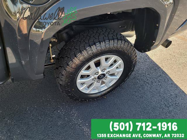 Certified 2025 Toyota Tacoma SR5 AWD/4WD image 9