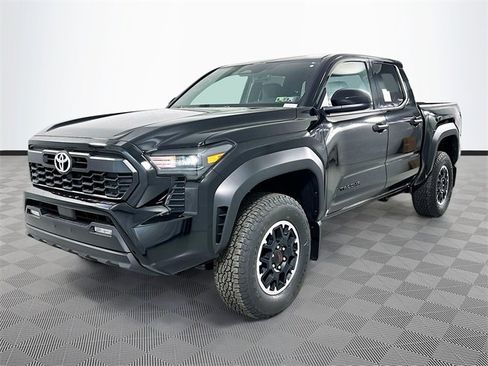 New 2025 Toyota Tacoma TRD Off-Road image 12