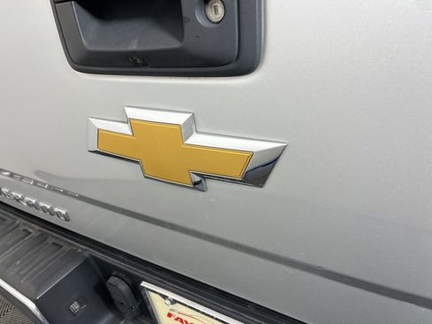 Used 2018 Chevrolet Silverado 1500 LT w/ All Star Edition image 14