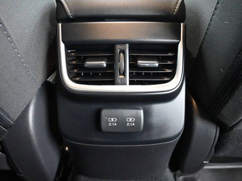 Used 2022 Subaru Outback Premium image 25