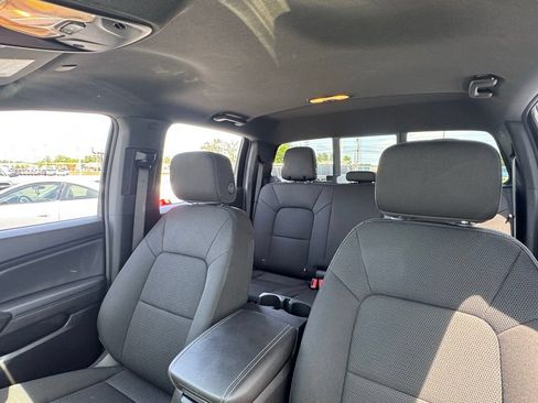 Used 2025 GMC Canyon Elevation AWD/4WD image 14