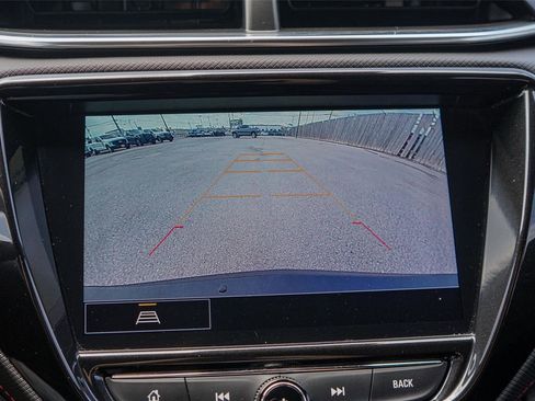 Used 2021 Chevrolet TrailBlazer RS w/ Technology Package FWD image 12