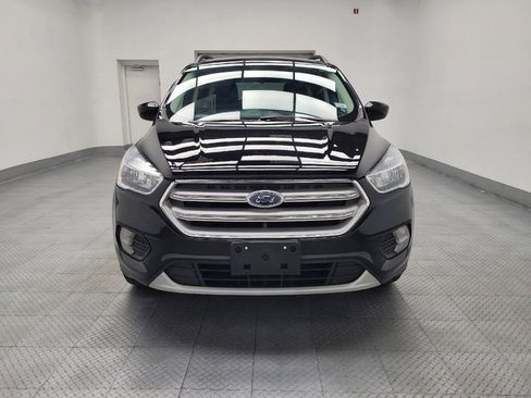 Used 2018 Ford Escape SE image 15
