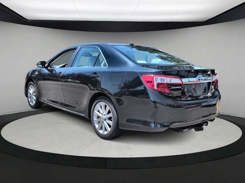 Used 2012 Toyota Camry XLE w/ Convenience Pkg FWD image 6