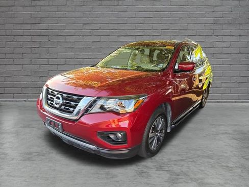 Used 2017 Nissan Pathfinder SL w/ SL Tech Package FWD image 9