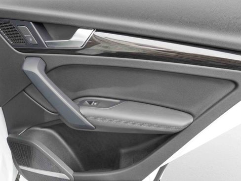 Used 2020 Audi Q5 2.0T Premium Plus image 33