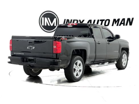 Used 2018 Chevrolet Silverado 1500 Custom w/ Custom Value Package AWD/4WD image 4