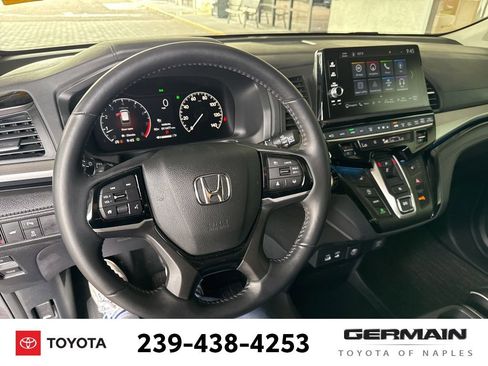 Used 2025 Honda Odyssey Touring image 16