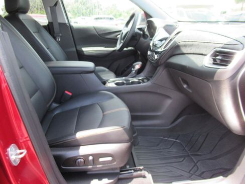 Used 2023 Chevrolet Equinox Premier FWD image 10