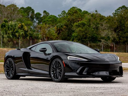 Used 2025 McLaren GTS image 28