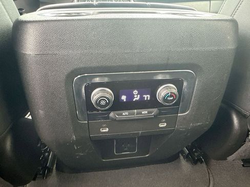 Used 2024 Chevrolet Tahoe LT image 24