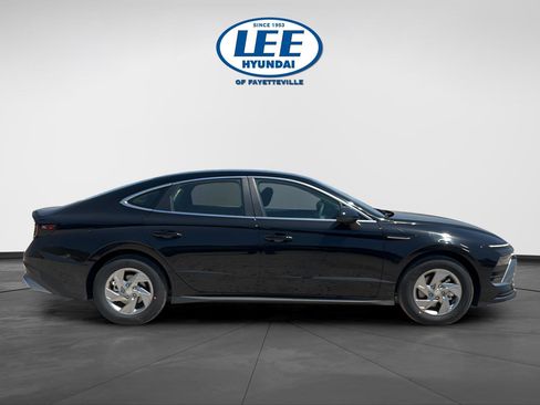 New 2026 Hyundai Sonata SE FWD image 6