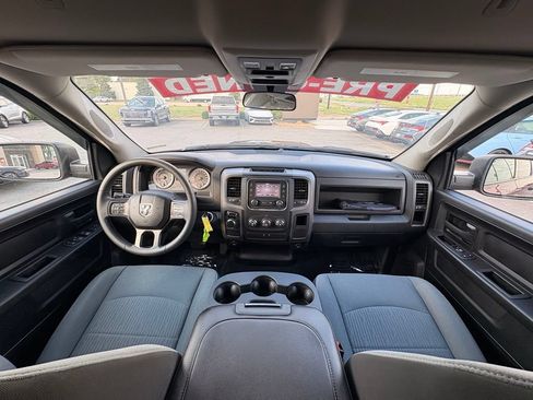 Used 2022 RAM 1500 Tradesman w/ Chrome Plus Package RWD image 28