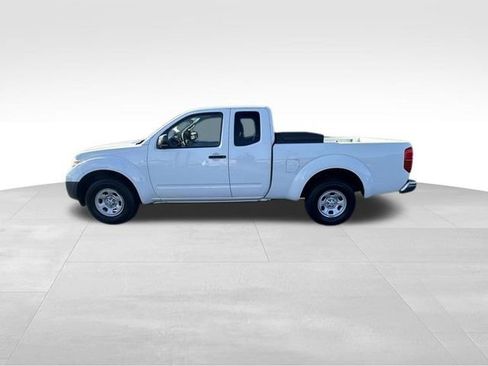 Used 2016 Nissan Frontier S image 12