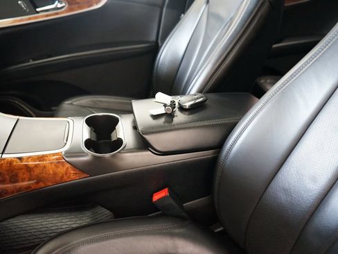 Used 2018 Lincoln MKX Reserve w/ Lincoln MKX Climate Package FWD image 29