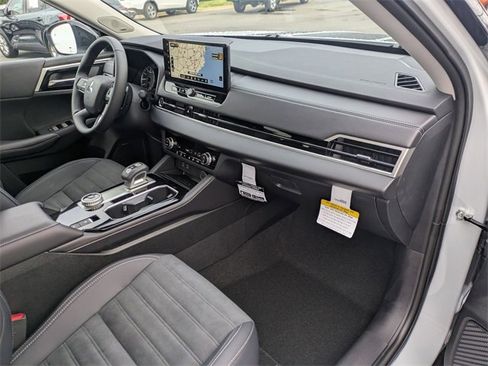 New 2025 Mitsubishi Outlander Trail Edition image 37