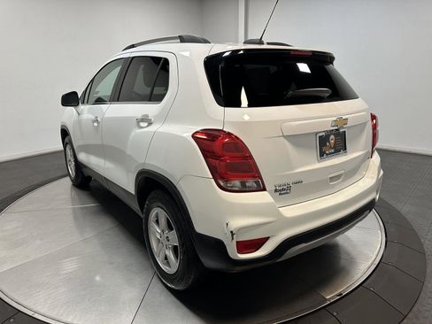 Used 2019 Chevrolet Trax LT w/ LT Convenience Package image 9
