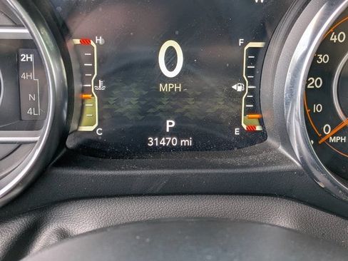 Used 2023 Jeep Gladiator Sport AWD/4WD image 27