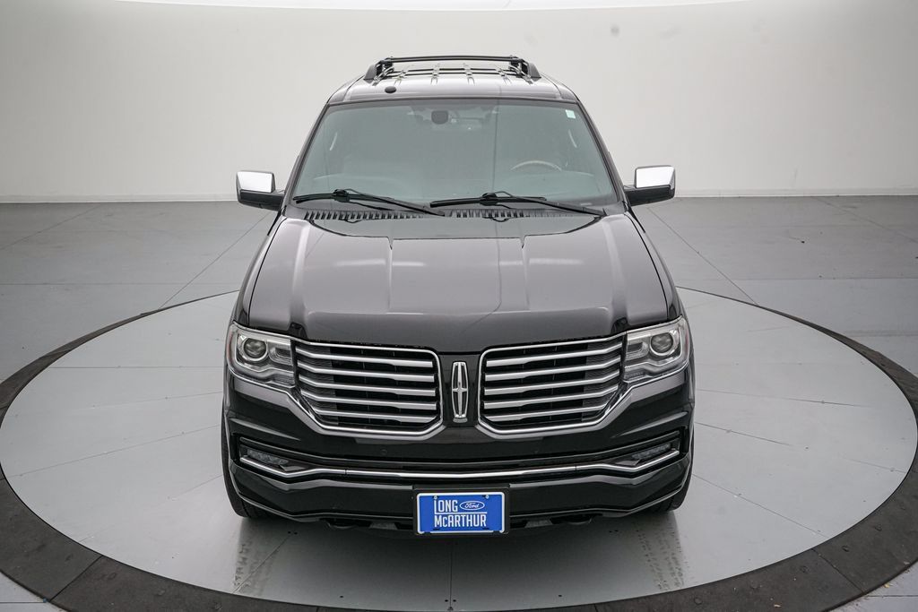 Used 2017 Lincoln Navigator L Reserve AWD/4WD image 9
