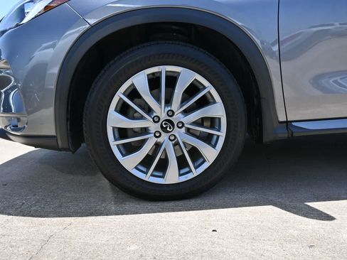 Certified 2025 INFINITI QX50 Luxe AWD/4WD image 24
