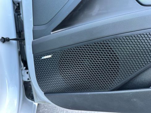 Used 2024 Hyundai Elantra Limited image 23