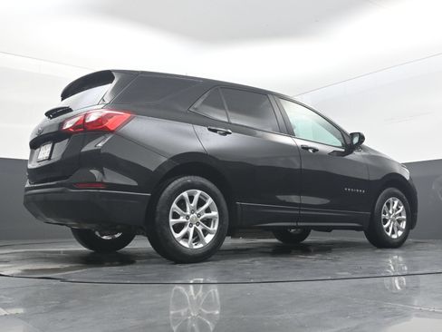 Used 2021 Chevrolet Equinox LS w/ LS Convenience Package FWD image 31