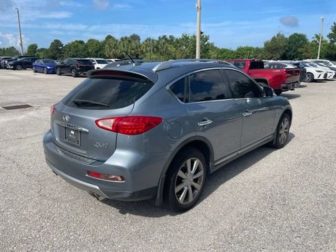 Used 2017 INFINITI QX50 2WD w/ Premium Plus Package image 2