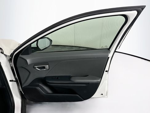 Used 2025 Kia K4 FWD image 30