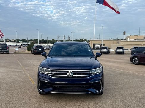 Used 2022 Volkswagen Tiguan SEL R-Line AWD/4WD image 5