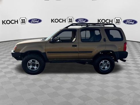 Used 2000 Nissan Xterra XE AWD/4WD image 4