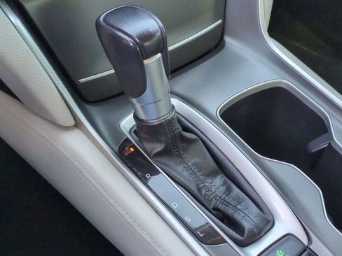 Used 2018 Honda Accord EX-L image 31