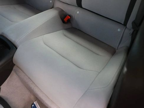 Used 2020 Chevrolet Camaro LT RWD image 31