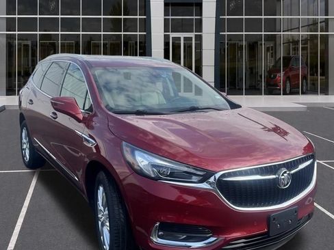 Used 2019 Buick Enclave Premium w/ Experience Buick Package FWD image 6