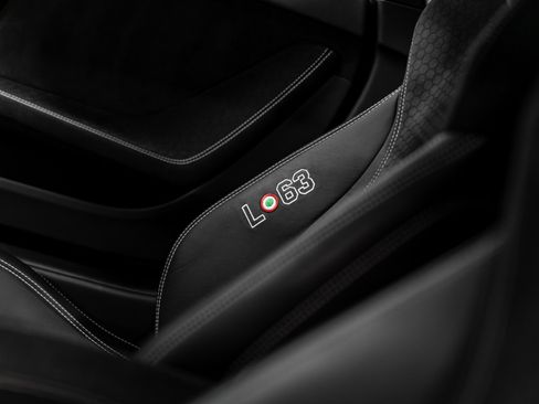 Used 2017 Lamborghini Huracan LP 610-4 Avio image 11