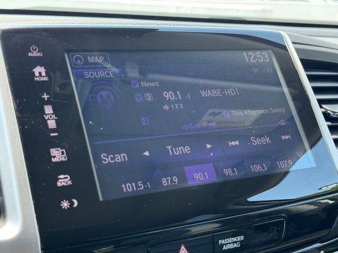 Used 2017 Honda Pilot Elite image 21