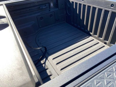 Certified 2024 Hyundai Santa Cruz Limited image 32