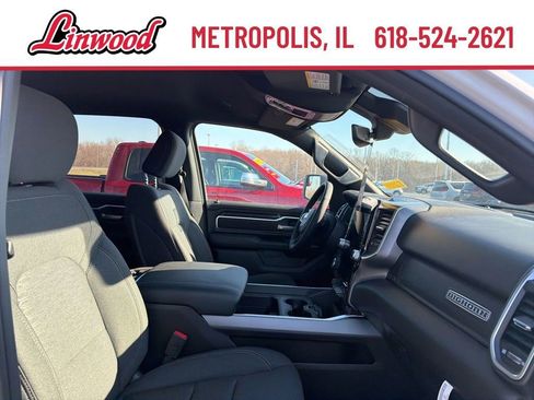 New 2026 RAM 1500 Big Horn AWD/4WD image 9