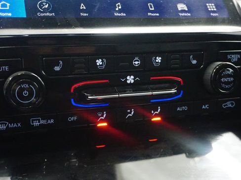 Used 2022 Jeep Grand Cherokee Summit w/ Advanced Protech Group IV image 28