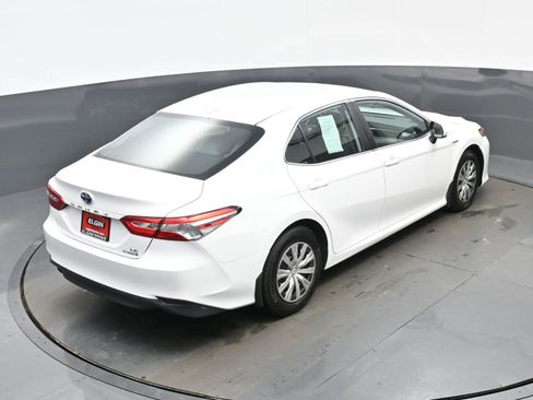 Used 2019 Toyota Camry LE image 39