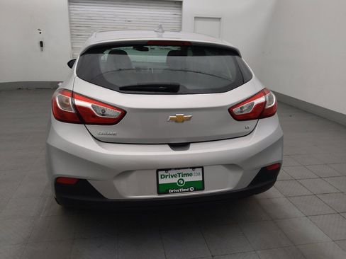 Used 2018 Chevrolet Cruze LT FWD image 6