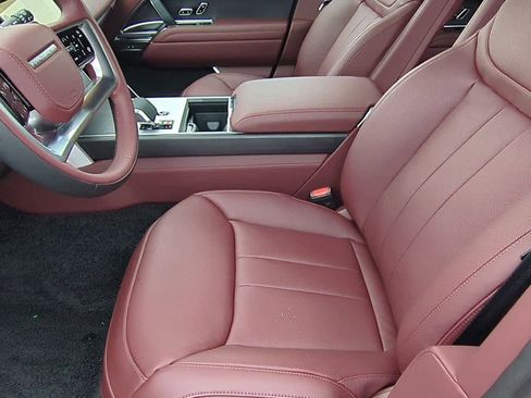 New 2026 Land Rover Range Rover SE image 16