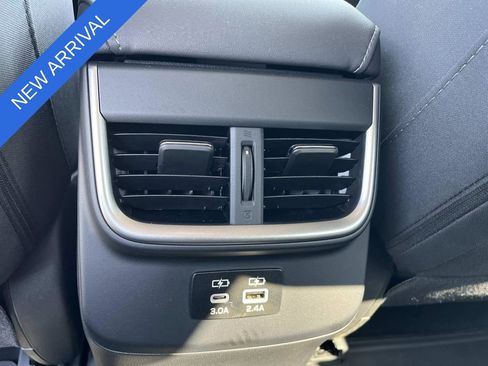 Used 2025 Subaru Outback Premium w/ Popular Package #1A AWD/4WD image 16