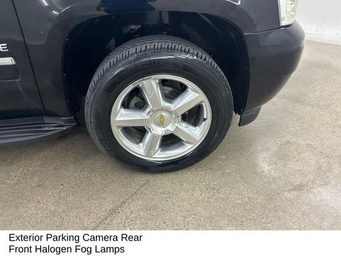 Used 2012 Chevrolet Tahoe LTZ AWD/4WD image 16