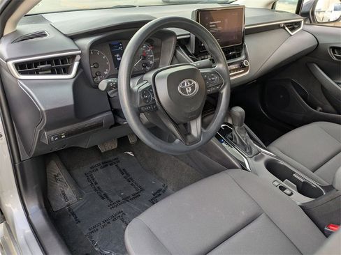 Used 2025 Toyota Corolla LE image 14