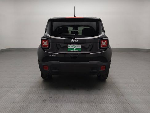 Used 2023 Jeep Renegade Latitude image 7
